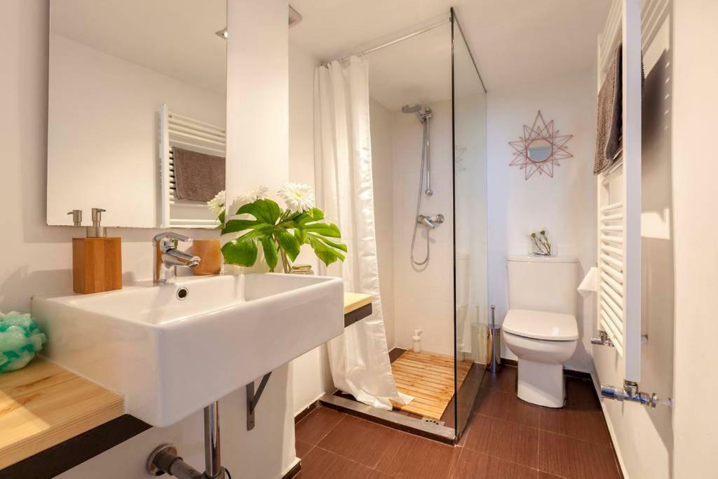 Modern Top Floor Loft At Malasana'S Heart Мадрид Екстериор снимка